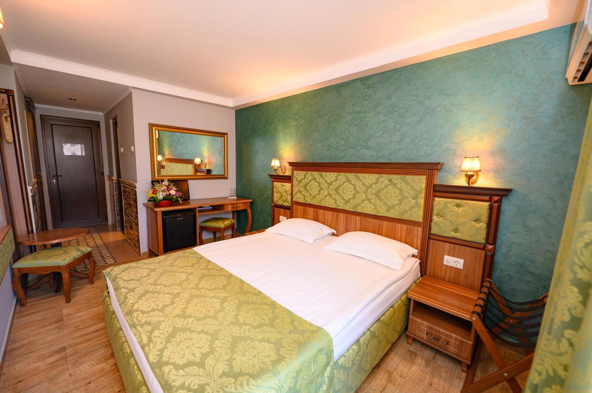 Hotel Iris-Mimoza Jupiter Kültér fotó