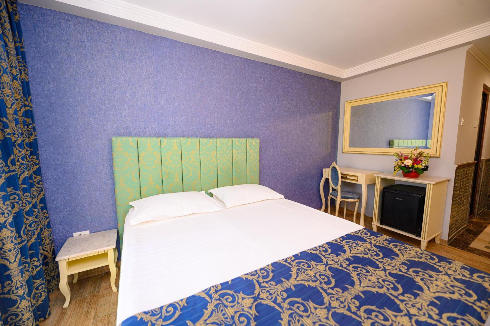 Hotel Iris-Mimoza Jupiter Kültér fotó