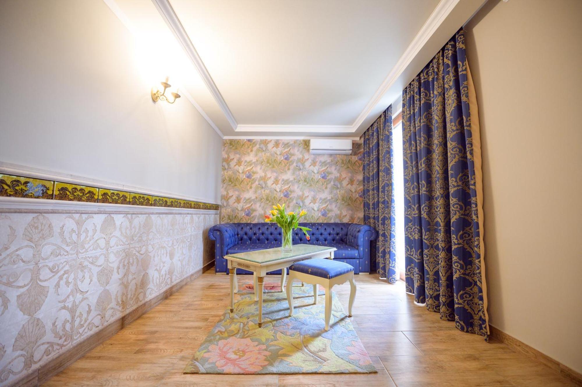Hotel Iris-Mimoza Jupiter Kültér fotó