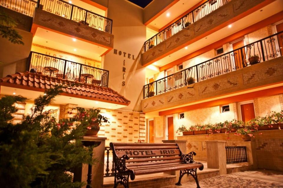 Hotel Iris-Mimoza Jupiter Kültér fotó